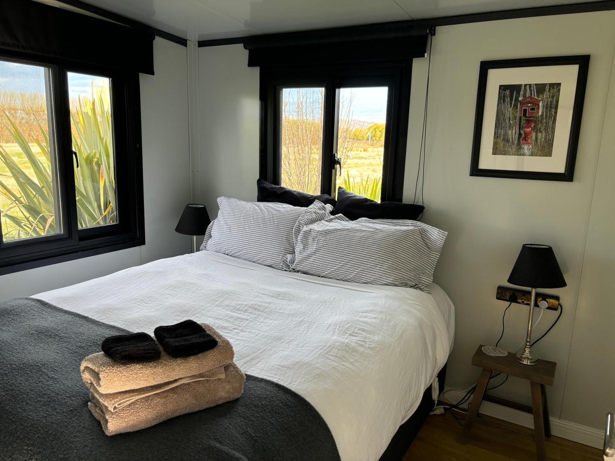 Adorable Little Container House Apartment Hastings Exterior photo